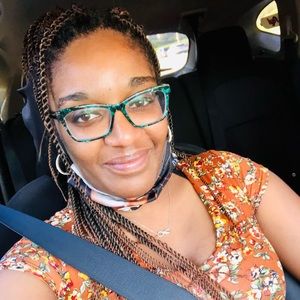 Meet your Posher, Michaela